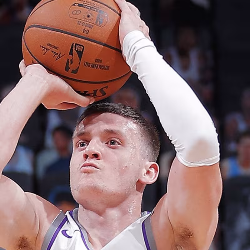 Vídeo: Kyle Guy, jugador de los Kings, destroza a los Warriors con un espectacular Game Winner
