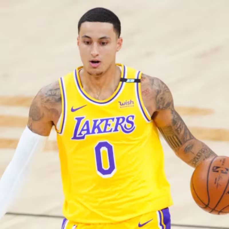 Kyle Kuzma acaparando balón con Los Ángeles Lakers "Foto: USA Today"