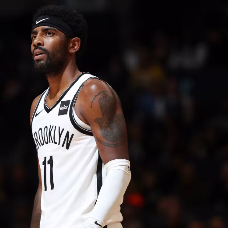 La NBA impone una multa a Kyrie Irving y Brooklyn Nets