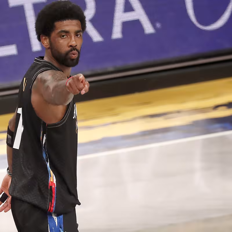 Kyrie Irving recibe el permiso para poder entrenar con Brooklyn Nets
