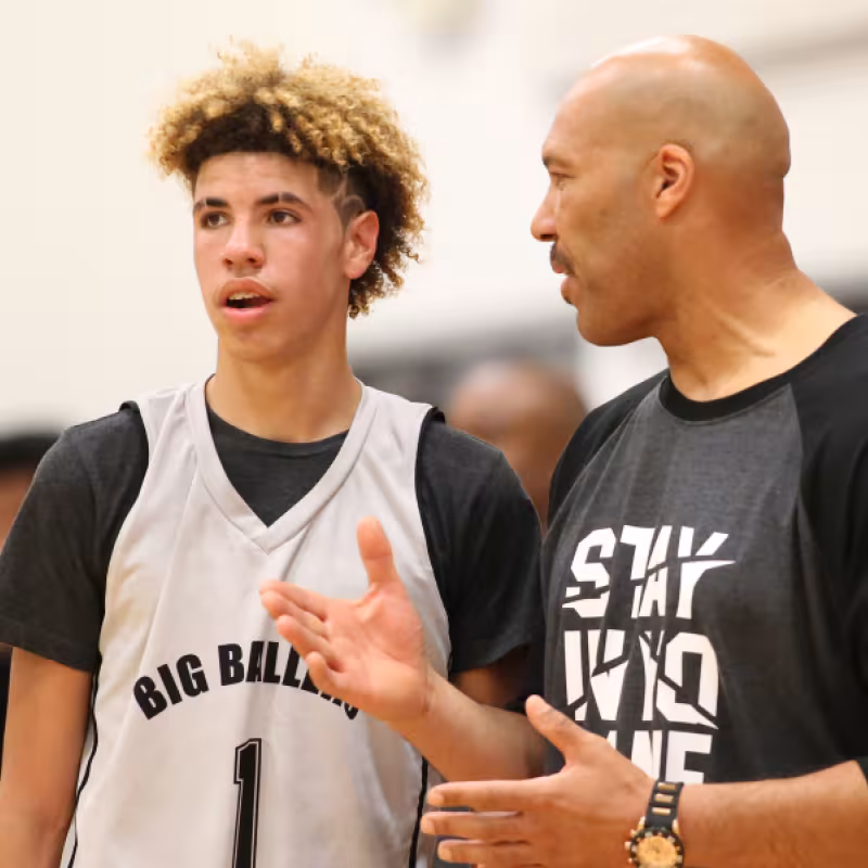 LaMelo Ball se desmarca de las opiniones de su padre y está dispuesto a jugar en Warriors