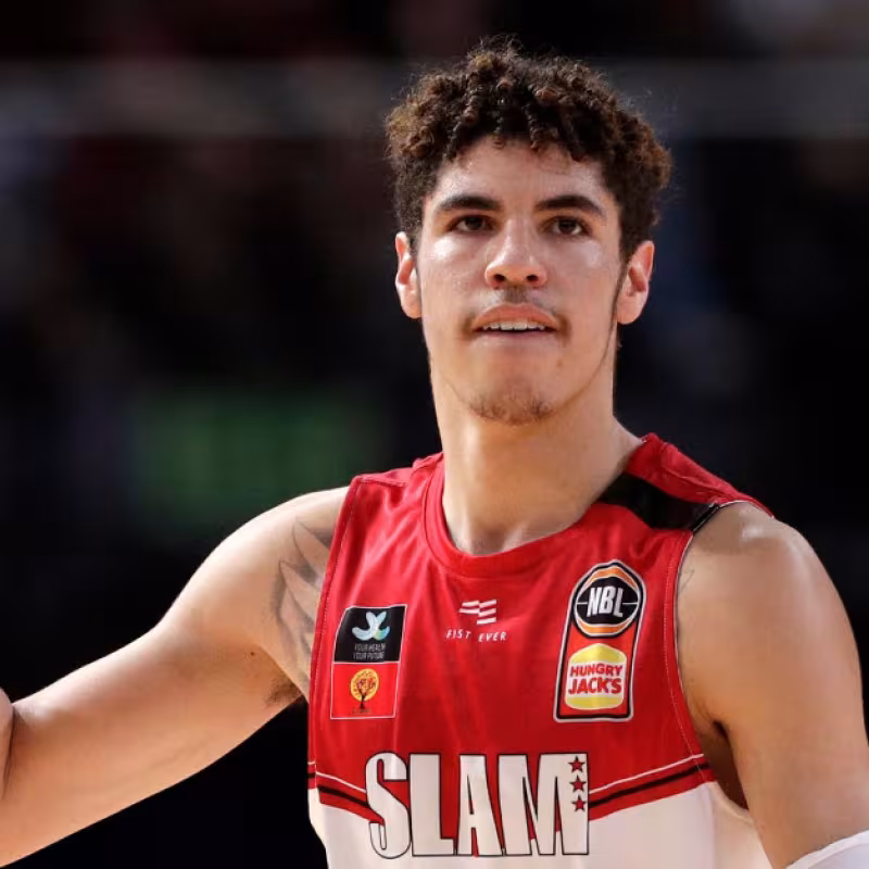 LaMelo Ball elige Puma y no la marca de su padre