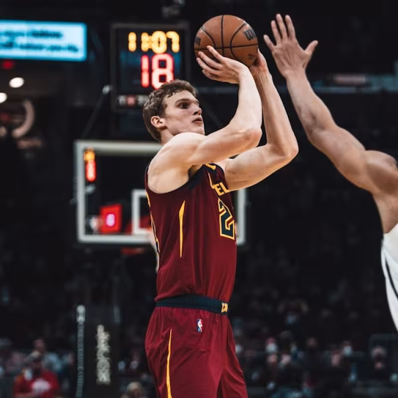 Lauri Markkanen, jugador de Cleveland Cavaliers.