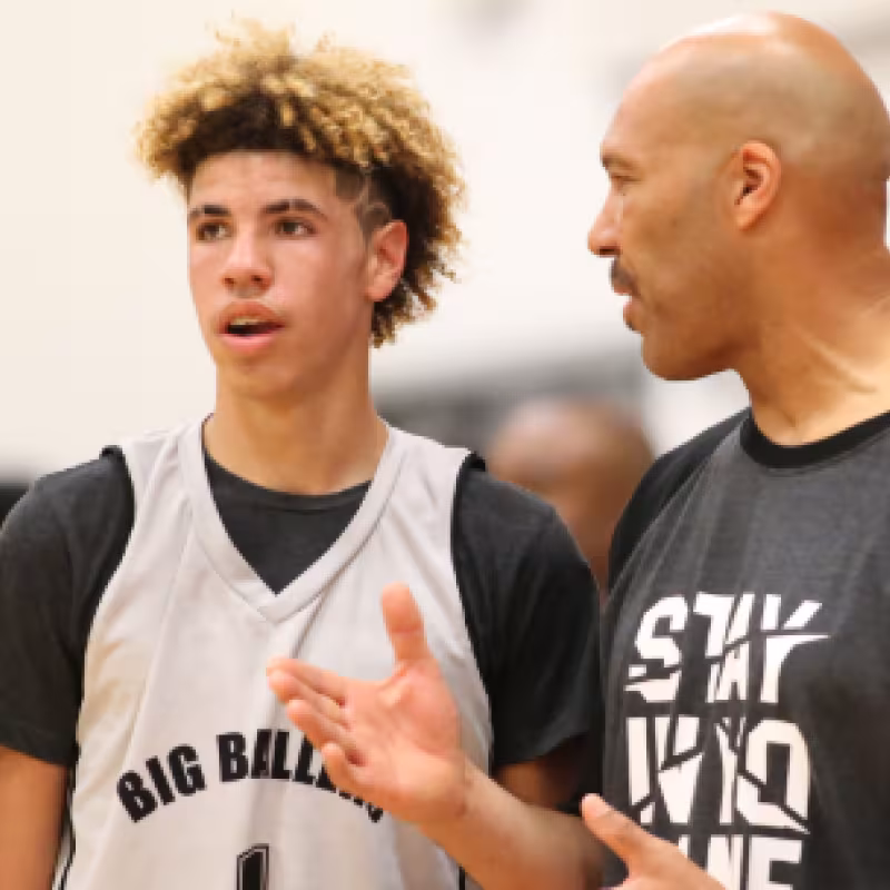 LaVar Ball tiene en su mente dos destinos para LaMelo