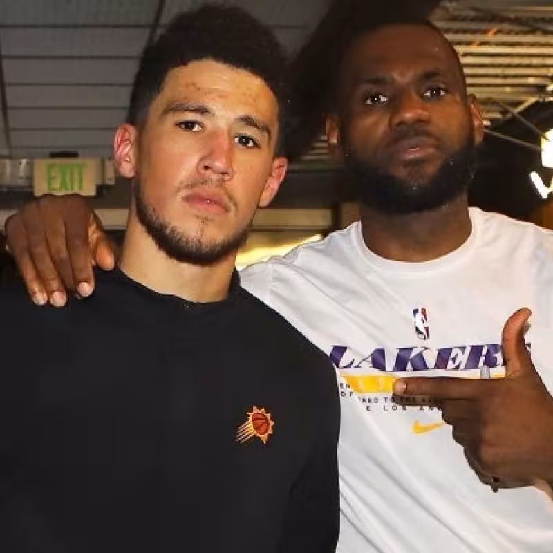 LeBron James se rinde ante Devin Booker: "Me encanta todo lo relacionado con él"