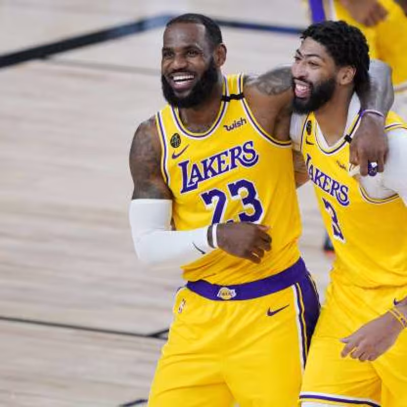 LeBron James y Anthony Davis, protagonistas de la NBA en las últimas horas.