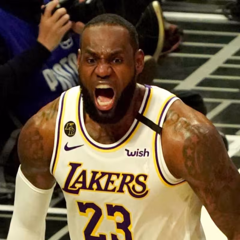 LeBron James, sobre el coronavirus: "Yo no voy a jugar sin fans en la grada"