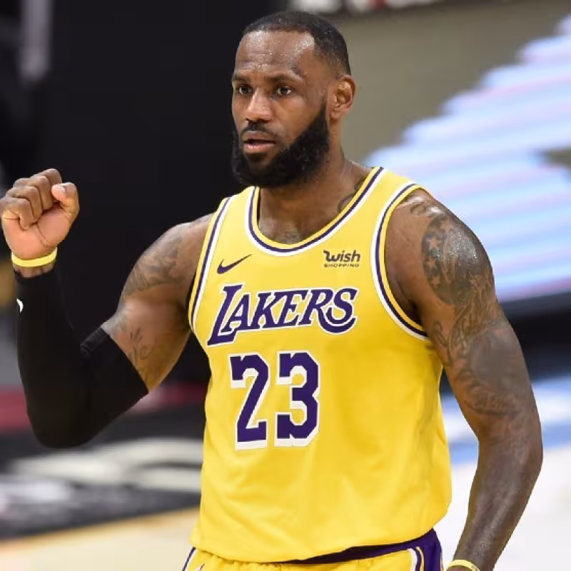 Lebron James, cuestiones importantes 2022. Foto: gettyimages