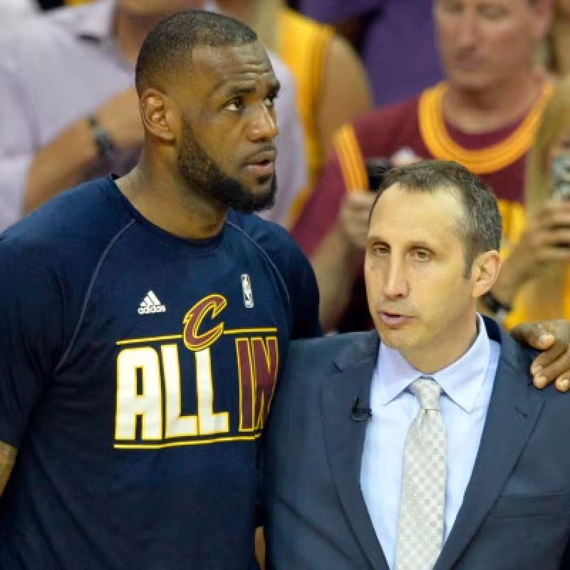 Blatt y James durante las Finales de 2015. Foto: nba.com