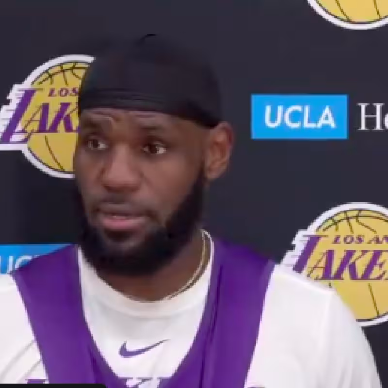 LeBron James elogia a Frank Vogel antes del inicio del campeonato