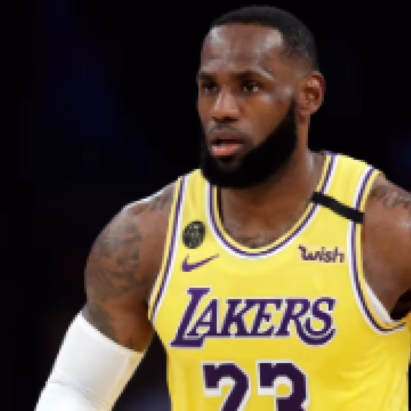LeBron James no atenderá hoy a la prensa tras la derrota con Denver