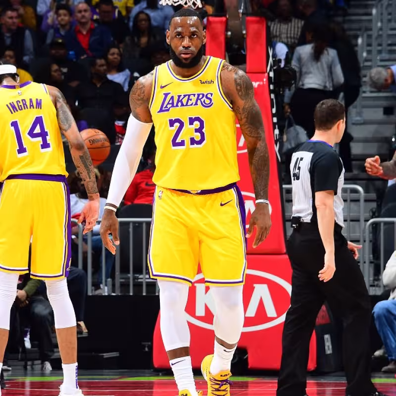 LeBron James, en el partido de ayer frente a los Hawks