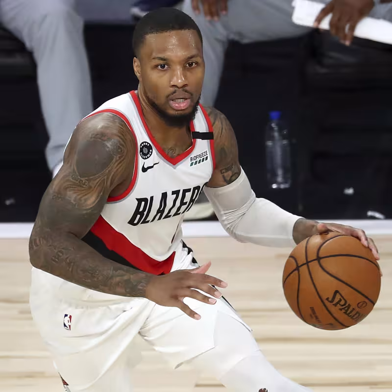 Lillard responde a las burlas de Beverly y George