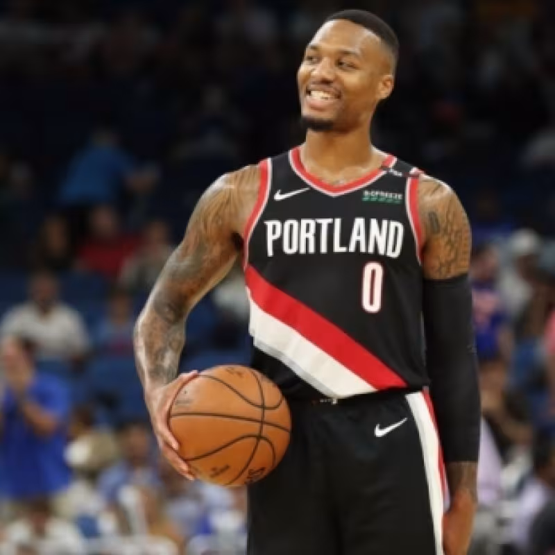 El hijo de Damian Lillard se dejó querer tras ir al entrenamiento junto a su padre