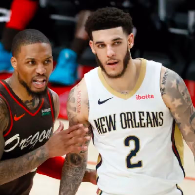 Damian Lillard y Lonzo Ball en un Pelicans vs. Blazers. 
