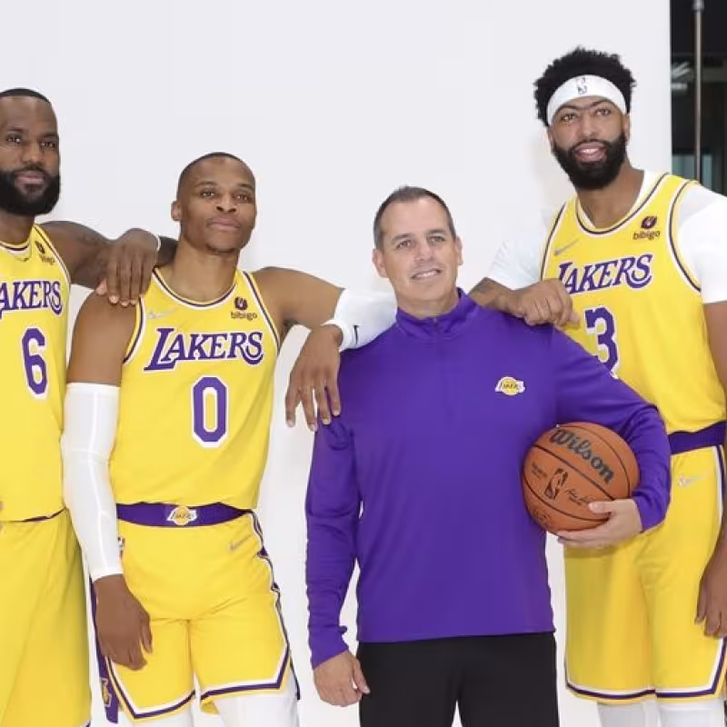 Los Angeles Lakers, principal favorito para dominar la Conferencia Oeste.