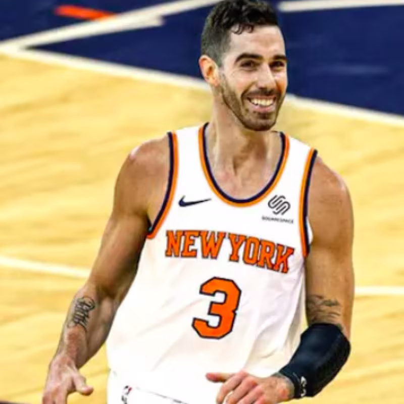 Luca Vildoza jugará en Milwaukee Bucks.