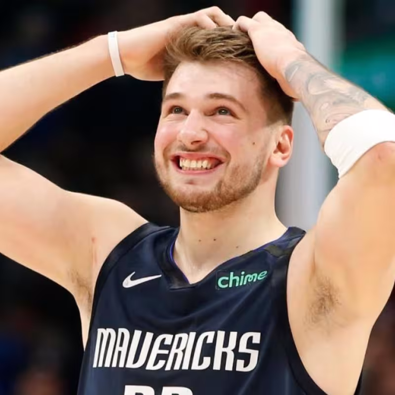 Carlisle: "No sabemos el alcance de la lesión de Luka Doncic. Esperamos que no sea grave"