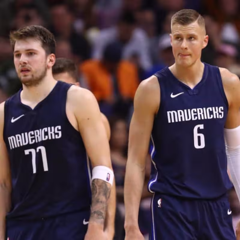 Luka Doncic y Kristaps Porzingis
