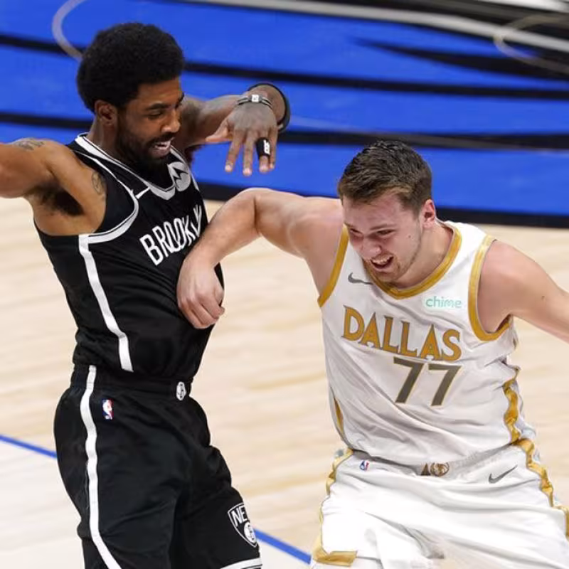 Rumores NBA: Los Mavs irán con todo a juntar a Kyrie Irving con Luka Doncic