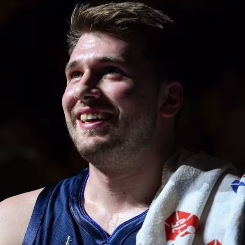 Luka Doncic, líder histórico en puntos por partido en los Playoffs de la NBA