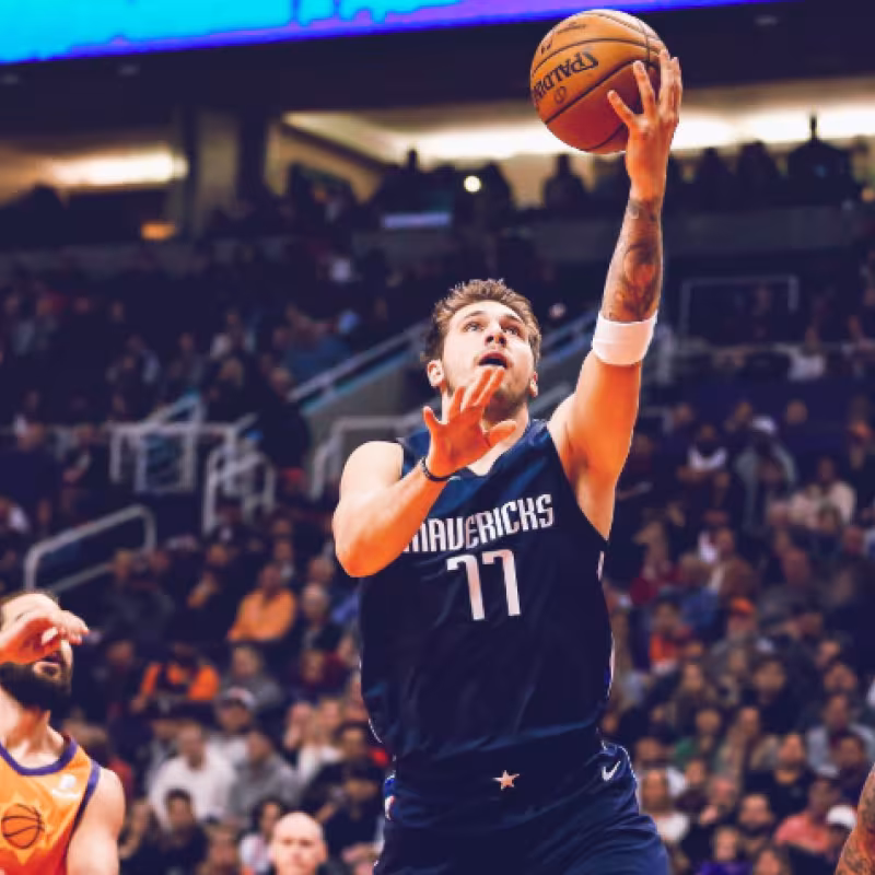Luka Doncic, estrella de los Mavs.
