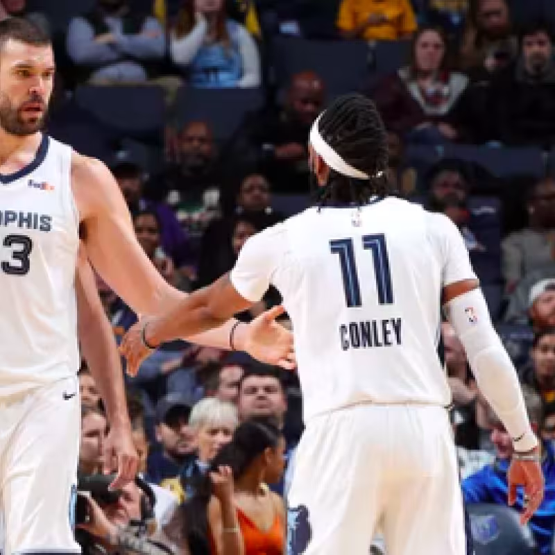 Marc Gasol y Mike Conley, con un pie fuera de Memphis.