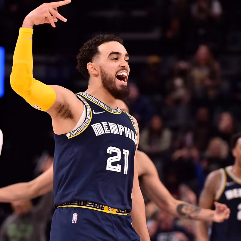 Memphis sigue deslumbrando sin Morant, y destroza a unos Bucks que pierden su posición en el Este