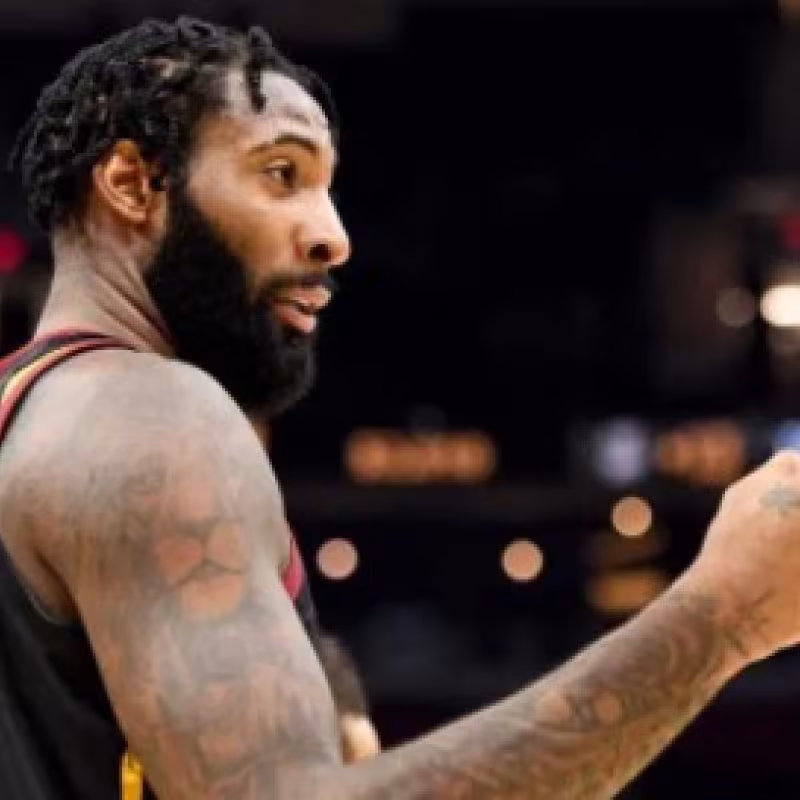 Andre Drummond oficialmente es agente libre