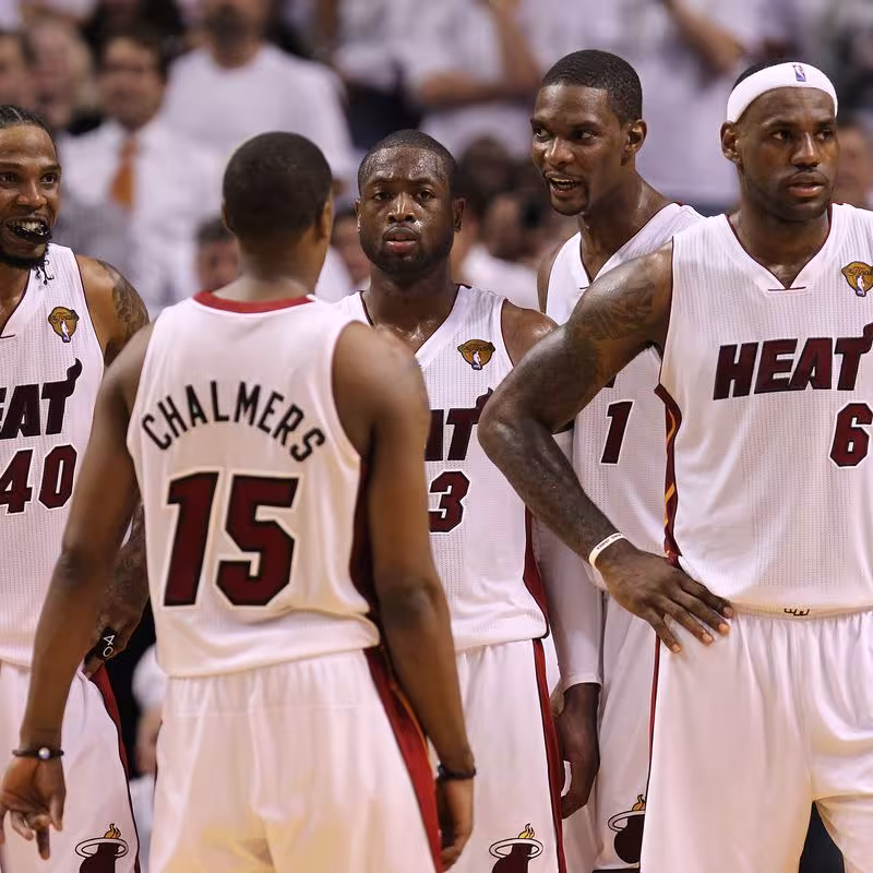 Lebron James ya sabe lo que es ganar el anillo en una temporada rara. Foto: gettyimages