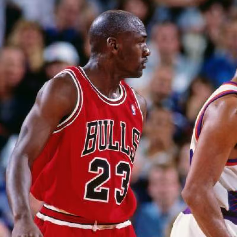 Michael Jordan y Charles Barkley, en un Bulls-Suns.