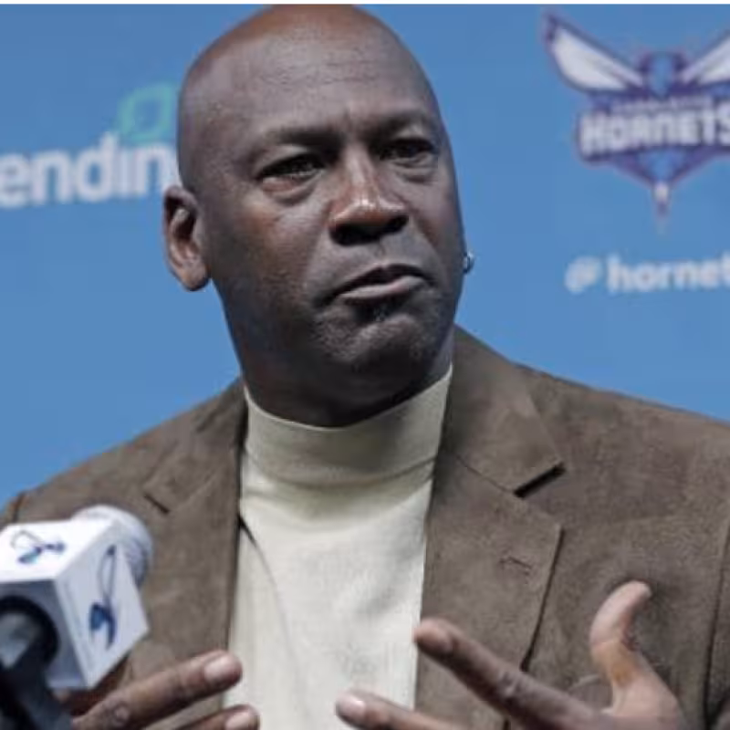 Jordan: "Se paga a los jugadores para que jueguen los 82 partidos de la regular season"