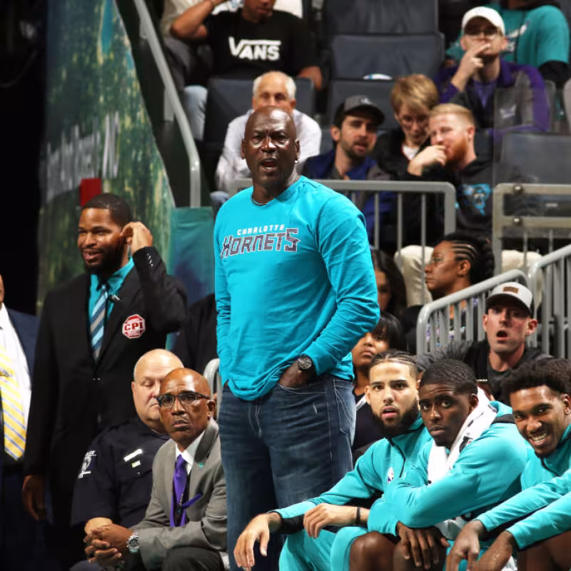 Michael Jordan se rinde a LaMelo Ball: "Ha superado de largo lo que esperábamos de él"