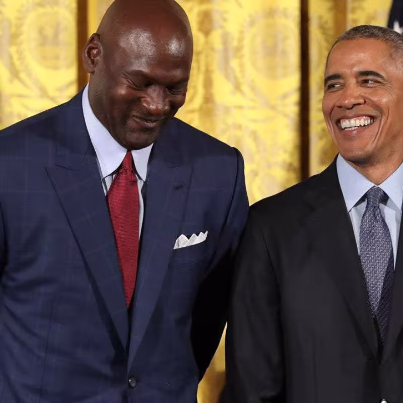 Barack Obama y Michael Jordan juntos en un evento. Foto: nba.com