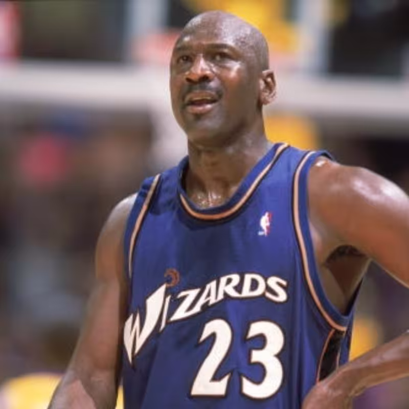 Michael Jordan, con la camiseta de Washington Wizards