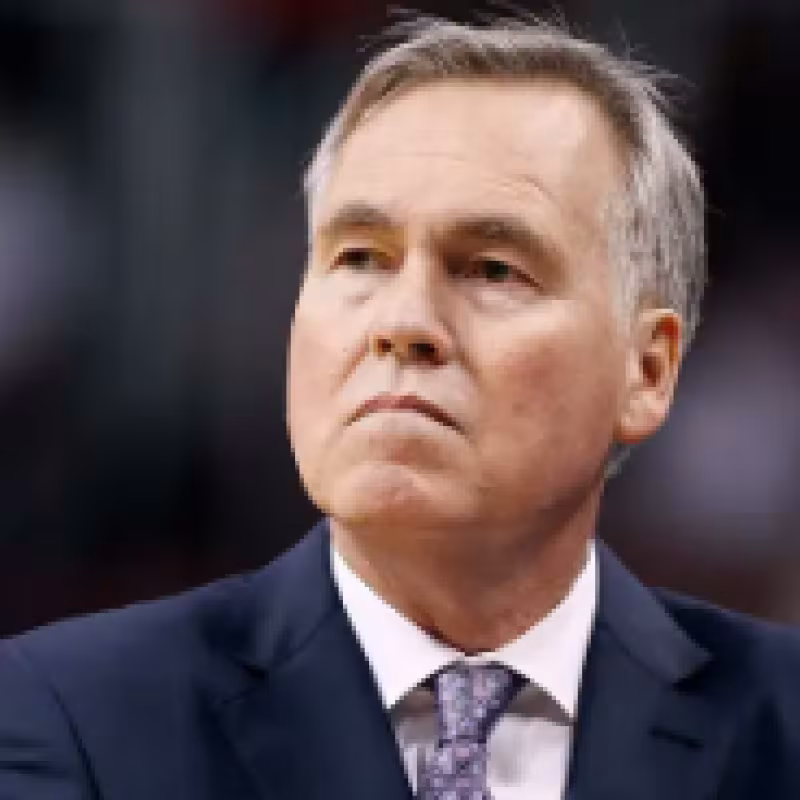 El propietario de los 76ers quiere a Mike D'Antoni como próximo entrenador