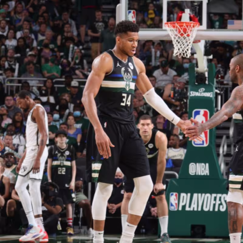 Los Bucks jugaron un gran sexto partido ante los Nets. 