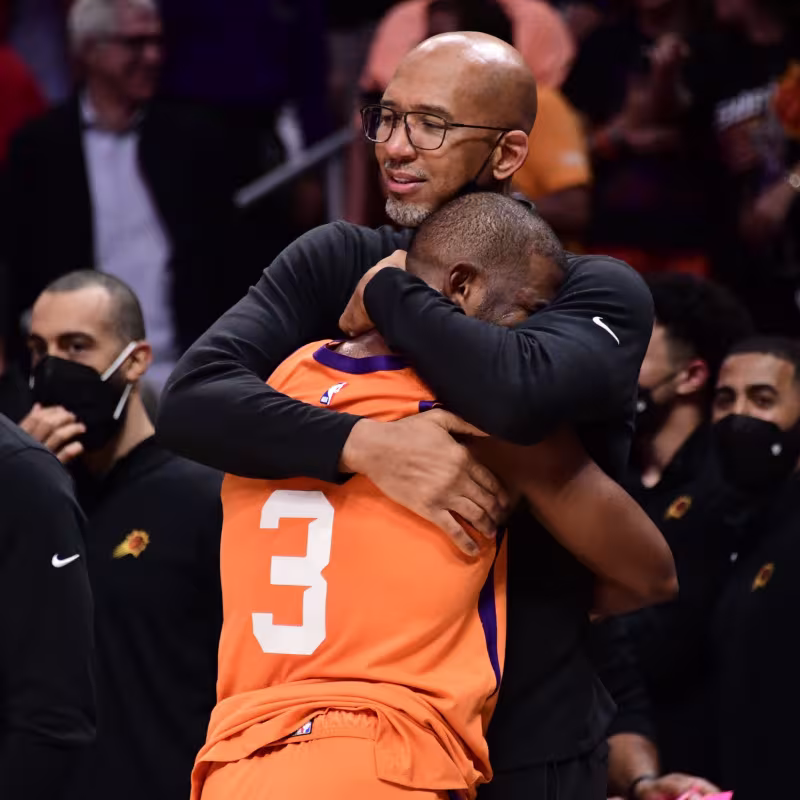 Monty Williams y sus palabras de admiración hacia Chris Paul: "Es simplemente auténtico"