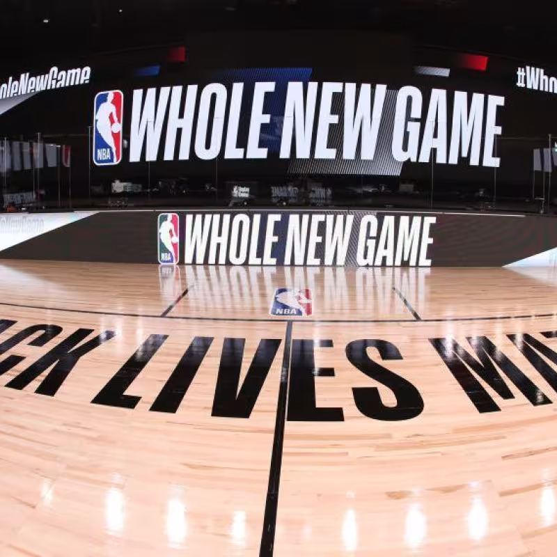 Los jugadores se citan para decidir qué pasará a partir de esta madrugada en la NBA