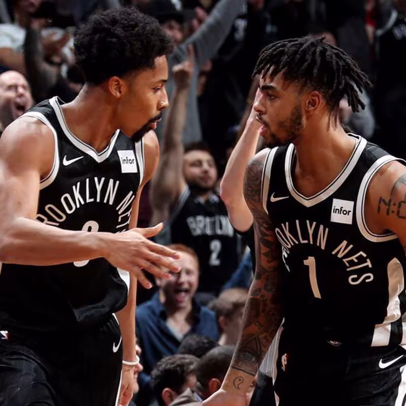 Spencer Dinwiddie y D´Angelo Russell, jugaderes de Brooklyn Nets