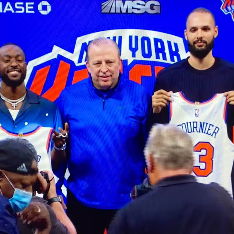 Los Knicks presentan por todo lo alto a Evan Fournier y Kemba Walker