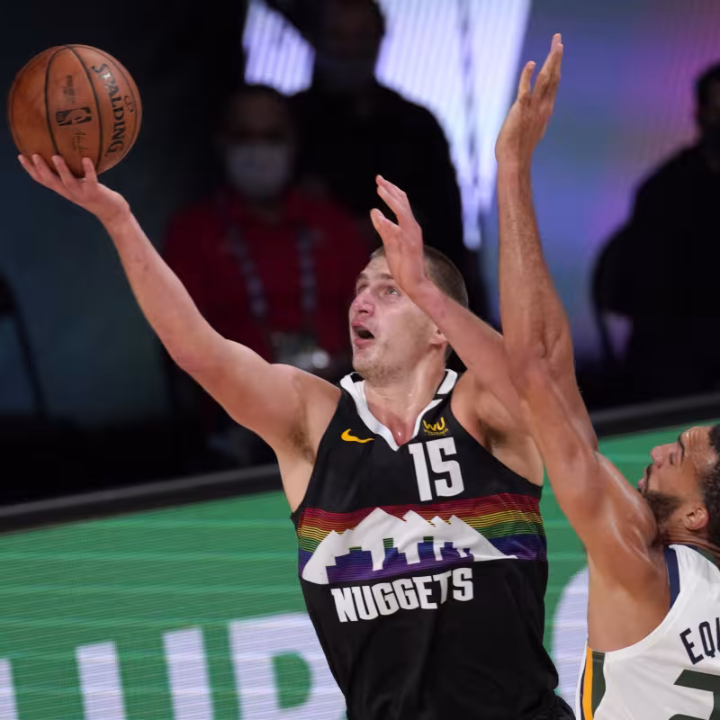 Nikola Jokic, remontada. Foto: gettyimages