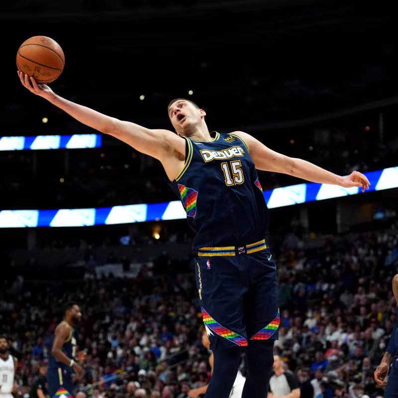 Estadísticas NBA: Nikola Jokic sigue a la caza del legendario Wilt Chamberlain