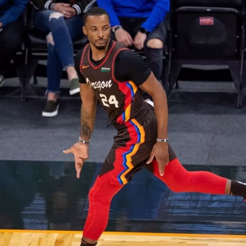 Norman Powell debuta con los Blazers a lo grande liderando el triunfo sobre Orlando Magic (112-105)