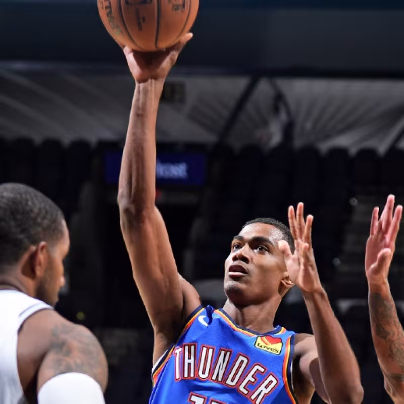 Oklahoma ganó 108-120 y recorta distancias en la serie: 2-1.