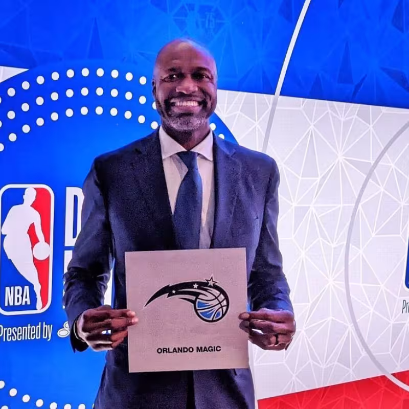 Orlando Magic consiguió la primera selección en la lotería del Draft.