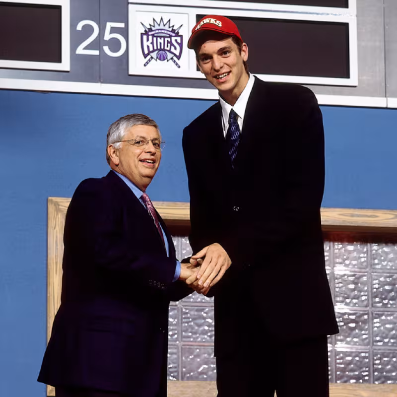 Pau Gasol, el día que fue elegido en el Draft.