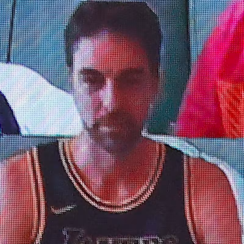 Pau Gasol "acude" al Game 1 de las Finales con la camiseta de Kobe Bryant