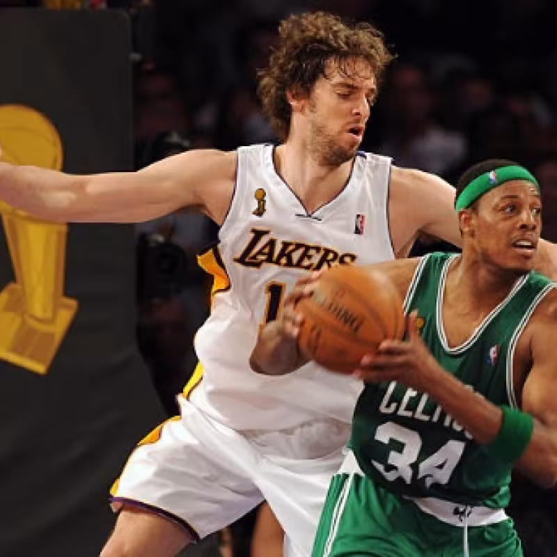 Paul Pierce y Pau Gasol, ex jugadores de la NBA.
