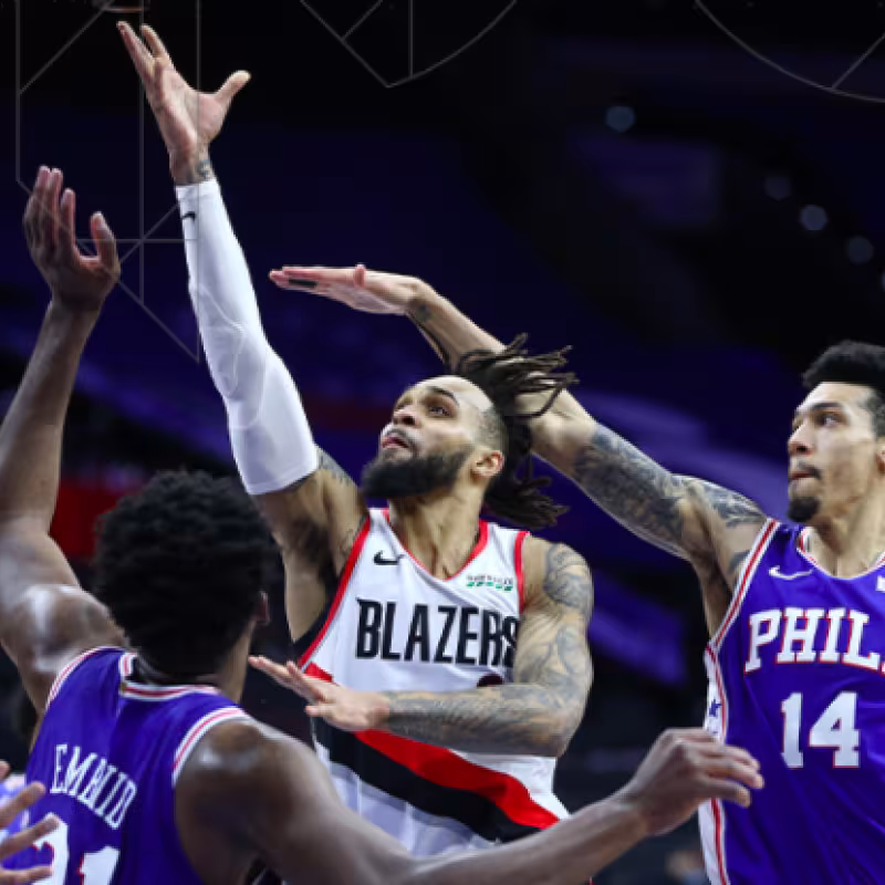Los Blazers, sin Lillard ni McCollum, ganan a los Sixers de un Embiid muy solo